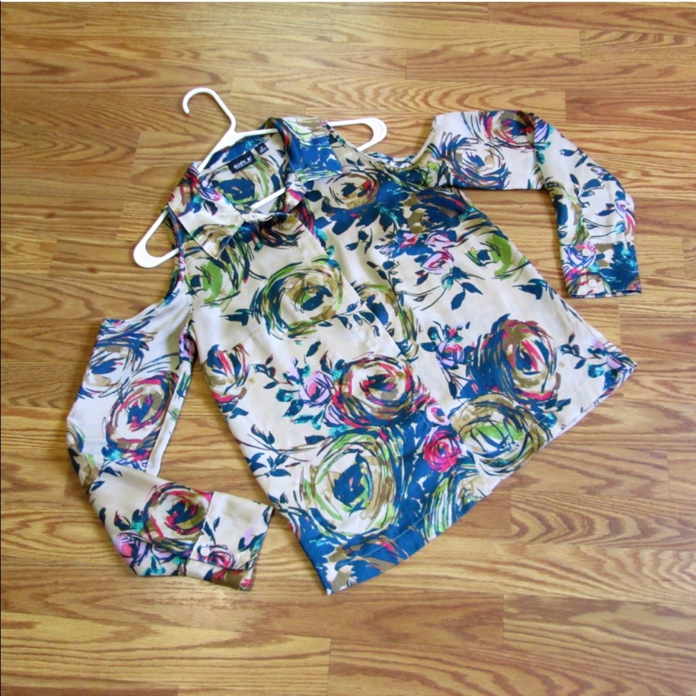 Abs cold shoulder print button up